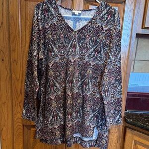 J. Jill Gray and Red Patterned Top